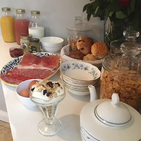 Gort A Phump Bed & Breakfast *